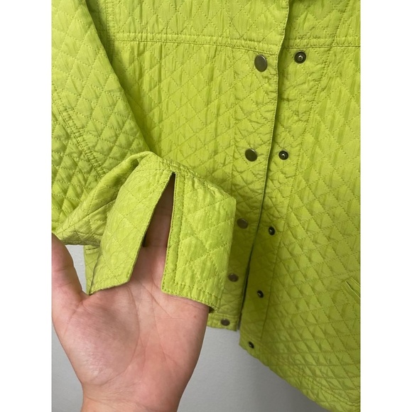 Coldwater Creek Quilted 100% Silk Green Button Front Split Cuff Jacket Size PM - Picture 4 of 7